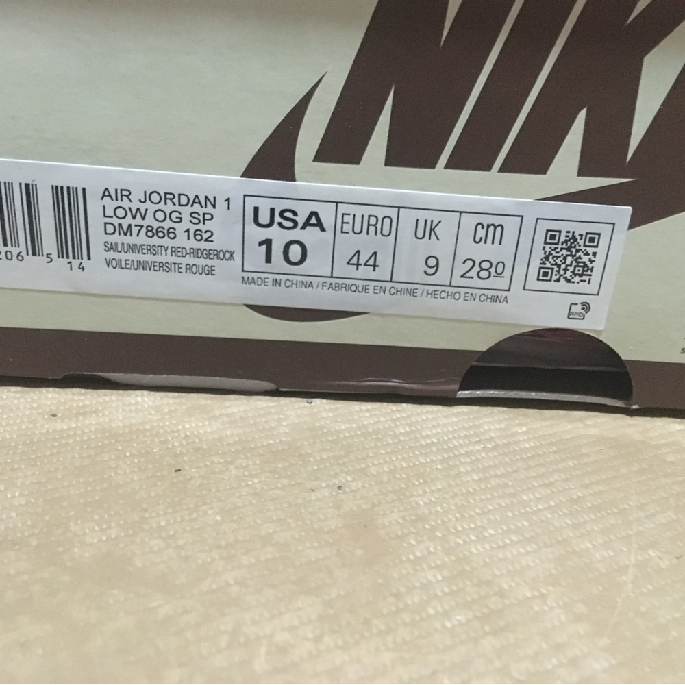 Travis Scott Reverse Mocha Low - image 4